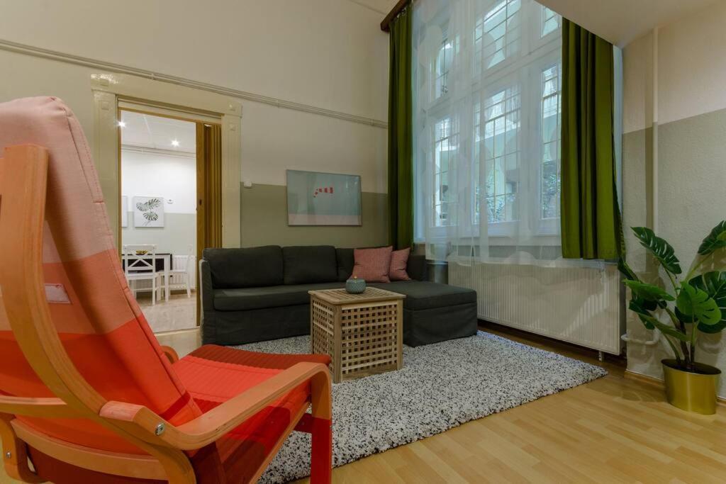 De Lux In Historical Quarters Apartament